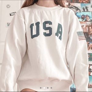 Brandy Melville USA sweatshirt